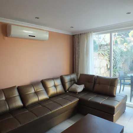 Orka Garden E2 Apartament *